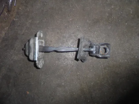 Στόπ Πόρτας Πίσω Δεξιό για SKODA OCTAVIA (2008 - 2013) 5 (1Z3-5) Hatchback - 5dr  Στόπ Πόρτας Πίσω Δεξιό για SKODA OCTAVIA (2008 - 2013) 5 (1Z3-5) Hatchback - 5dr