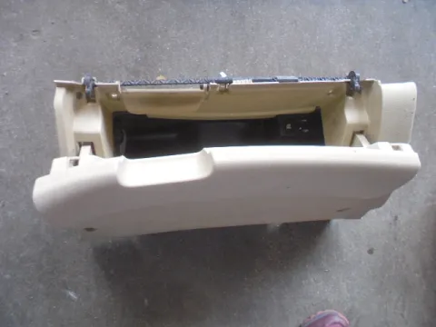 Ντουλαπάκι 1Z1857121 για SKODA OCTAVIA (2004 - 2008) 5 (1Z3-5) , (2008 - 2013) 5 (1Z3-5) *Γ* -  Ντουλαπάκι 1Z1857121 για SKODA OCTAVIA (2004 - 2008) 5 (1Z3-5) , (2008 - 2013) 5 (1Z3-5) *Γ* -