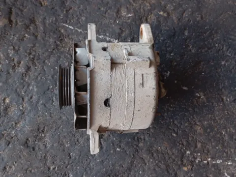 Δυναμό - Εναλλάκτης για TOYOTA HI-LUX (1984 - 1988) (RN50-60) 2000 (3Y) petrol 88 (YN57)  Δυναμό - Εναλλάκτης για TOYOTA HI-LUX (1984 - 1988) (RN50-60) 2000 (3Y) petrol 88 (YN57)