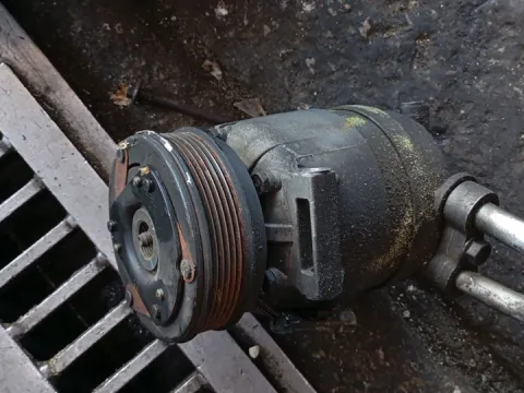 Συμπιεστής A-C (Κομπρέσορας) για OPEL VECTRA (1996 - 1998) B  Συμπιεστής A-C (Κομπρέσορας) για OPEL VECTRA (1996 - 1998) B