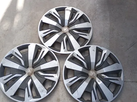 Τάσι Τροχού 3ΤΕΜ. 16αρια για PEUGEOT 208 (2019 - ) *Γ* Τάσι Τροχού 3ΤΕΜ. 16αρια για PEUGEOT 208 (2019 - ) *Γ*