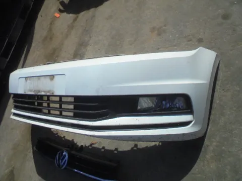 Μούρη (με καπό και φτερά) για VW TOURAN (2015 - ) *Γ* -  Μούρη (με καπό και φτερά) για VW TOURAN (2015 - ) *Γ* -
