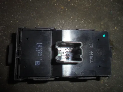 Διακόπτης Παραθύρων Κεντρικός Αριστερής 8pin  για OPEL INSIGNIA (2008 - 2014)  -  Διακόπτης Παραθύρων Κεντρικός Αριστερής 8pin  για OPEL INSIGNIA (2008 - 2014)  -