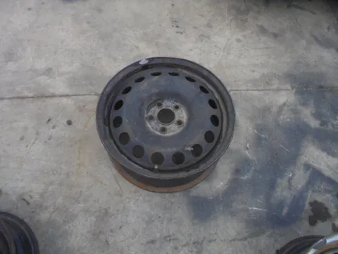 Ζάντα 16άρα για SKODA OCTAVIA (1997 - 2000) 4 (1U2-5) Hatchback - 5dr *ΔΒ* Ζάντα 16άρα για SKODA OCTAVIA (1997 - 2000) 4 (1U2-5) Hatchback - 5dr *ΔΒ*