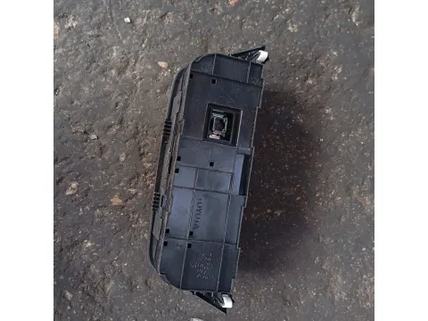 Χειριστήρια Καλοριφέρ 75F546 για TOYOTA RAV-4 (2013 - 2018)  -  Χειριστήρια Καλοριφέρ 75F546 για TOYOTA RAV-4 (2013 - 2018)  -