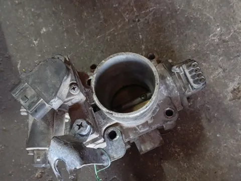 Σώμα Πεταλούδας για MITSUBISHI L200 (1999 - 2001) (K60T) (K70T)  Σώμα Πεταλούδας για MITSUBISHI L200 (1999 - 2001) (K60T) (K70T)