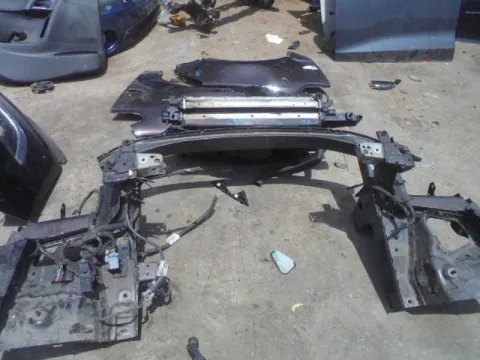 Μούρη (με καπό και φτερά) Με Parktronic και XENON Φανάρια  για OPEL ASTRA (2012 - 2016) J Hatchback - 5dr , S-Wagon - 5dr (Sports Tourer) *Γ* -  Μούρη (με καπό και φτερά) Με Parktronic και XENON Φανάρια  για OPEL ASTRA (2012 - 2016) J Hatchback - 5dr , S-Wagon - 5dr (Sports Tourer) *Γ* -