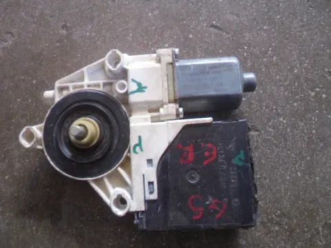 Γρύλος Παραθύρου Μοτερ Πίσω Δεξί E840311203 για AUDI A3 (2008 - 2011) (8P) Sportback - 5dr  Γρύλος Παραθύρου Μοτερ Πίσω Δεξί E840311203 για AUDI A3 (2008 - 2011) (8P) Sportback - 5dr