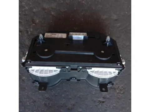 Όργανα Ταμπλό Κοντέρ για NISSAN JUKE (2014 - 2019) (F15) *ΣΠΑΣΜΕΝΟ ΤΖΑΜΙ* -  Όργανα Ταμπλό Κοντέρ για NISSAN JUKE (2014 - 2019) (F15) *ΣΠΑΣΜΕΝΟ ΤΖΑΜΙ* -