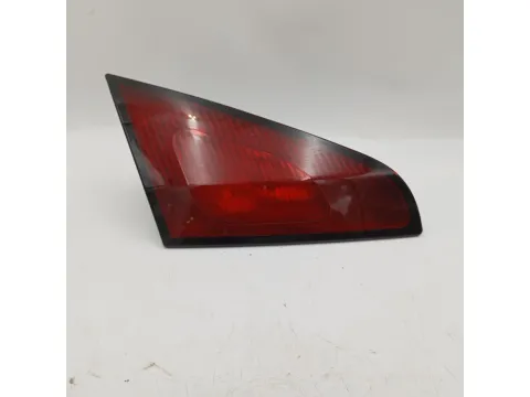 Φανάρι Πίσω Αριστερό Καπού για MITSUBISHI COLT (2008 - ) (JZ3) Hatchback - 3dr Φανάρι Πίσω Αριστερό Καπού για MITSUBISHI COLT (2008 - ) (JZ3) Hatchback - 3dr