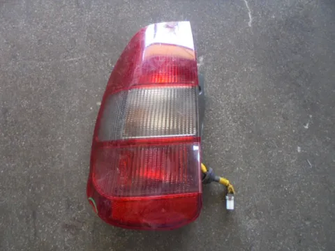 Φανάρι Πίσω Αριστερό Ραγισμένο για MITSUBISHI SPACE STAR (1998 - 2002) (DG) MPV - ΠΟΛΥΜΟΡΦΙΚΑ - 5dr  Φανάρι Πίσω Αριστερό Ραγισμένο για MITSUBISHI SPACE STAR (1998 - 2002) (DG) MPV - ΠΟΛΥΜΟΡΦΙΚΑ - 5dr