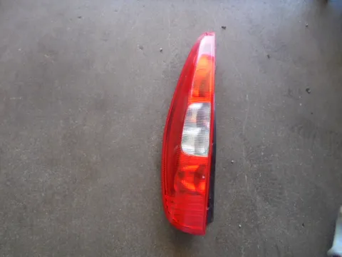 Φανάρι Πίσω Αριστερό Ραγισμένο για MITSUBISHI COLT (2005 - 2008 ) (CZ) Hatchback - 5dr (CZ5)  Φανάρι Πίσω Αριστερό Ραγισμένο για MITSUBISHI COLT (2005 - 2008 ) (CZ) Hatchback - 5dr (CZ5)