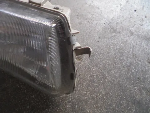 Φανάρι Εμπρός Δεξί Σπασμένη Βάση  για OPEL ASTRA (1991 - 1994) F  -  Φανάρι Εμπρός Δεξί Σπασμένη Βάση  για OPEL ASTRA (1991 - 1994) F  -