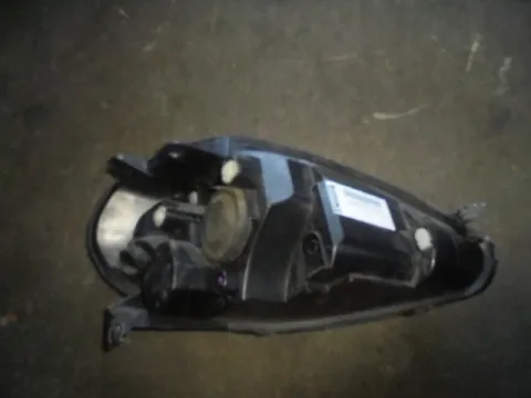 Φανάρι Εμπρός Αριστερό Με Σπασμένη Βάση Με Μώβ Φίσα  για FIAT GRANDE PUNTO (2005 - 2008) (199) Hatchback - 3dr , Hatchback - 5dr  - 