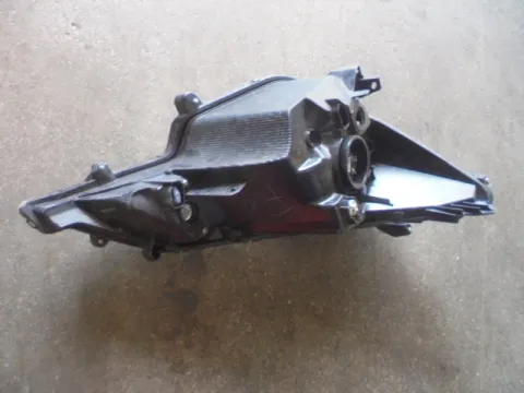 Φανάρι Εμπρός Αριστερό Με Σπασμένη Βάση για MITSUBISHI SPACE STAR (2019 - )  - 