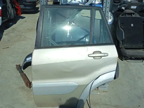 Πόρτα Πίσω Αριστερή για TOYOTA RAV-4 (2000 - 2004) (XA20) *E* Πόρτα Πίσω Αριστερή για TOYOTA RAV-4 (2000 - 2004) (XA20) *E*