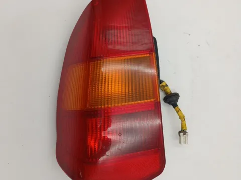 Φανάρι Πίσω Αριστερό (ΚΙΤΡΙΝΟ ΦΛΑΣ) για MITSUBISHI SPACE STAR (1998 - 2002) (DG)  Φανάρι Πίσω Αριστερό (ΚΙΤΡΙΝΟ ΦΛΑΣ) για MITSUBISHI SPACE STAR (1998 - 2002) (DG)