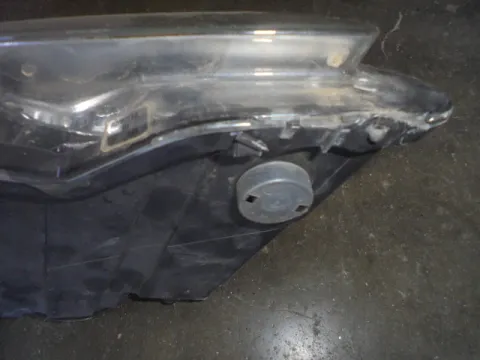 Φανάρι Εμπρός Δεξί Με Σπασμένη Βάση για VW POLO (2005 - 2009) (9N3 )  -  Φανάρι Εμπρός Δεξί Με Σπασμένη Βάση για VW POLO (2005 - 2009) (9N3 )  -