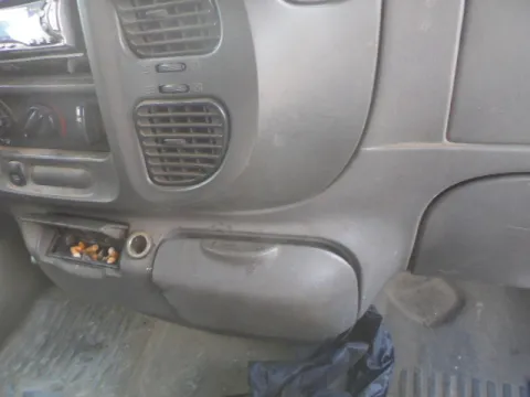 Τροπέτο Εμπρός Με Μούρη Εμπρός (με καπό και φτερά) Με Ζαντολάστιχα  215/75R16  Χωρίς  Μήχανή και Σασμάν E5FA   για FORD TRANSIT (2000 - 2006) (FA_ _) Van 2300 (E5FA)(E5FC) Petrol 146 16V // - 