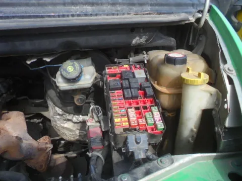 Τροπέτο Εμπρός Με Μούρη Εμπρός (με καπό και φτερά) Με Ζαντολάστιχα  215/75R16  Χωρίς  Μήχανή και Σασμάν E5FA   για FORD TRANSIT (2000 - 2006) (FA_ _) Van 2300 (E5FA)(E5FC) Petrol 146 16V // - 