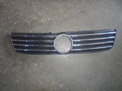 Μάσκα Ιμιτασιόν για VW PASSAT (2000 - 2005) (3B3)  Μάσκα Ιμιτασιόν για VW PASSAT (2000 - 2005) (3B3)