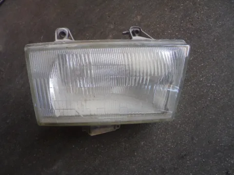 Φανάρι Εμπρός Δεξί για MAZDA B-Series  MAZDA Β2500 (1995 - 1998) (UF)  Φανάρι Εμπρός Δεξί για MAZDA B-Series  MAZDA Β2500 (1995 - 1998) (UF)