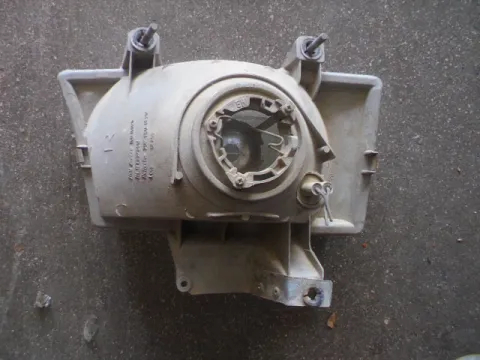 Φανάρι Εμπρός Δεξί για MAZDA B-Series  MAZDA Β2500 (1995 - 1998) (UF)  -  Φανάρι Εμπρός Δεξί για MAZDA B-Series  MAZDA Β2500 (1995 - 1998) (UF)  -