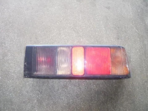 Φανάρι Πίσω Δεξί Ραγισμένο για FORD SIERRA (1990 - 1992) Mk2b (GBC, GBG) Hatchback - 3-5dr , (GBG, GB4) Sedan - 4dr  Φανάρι Πίσω Δεξί Ραγισμένο για FORD SIERRA (1990 - 1992) Mk2b (GBC, GBG) Hatchback - 3-5dr , (GBG, GB4) Sedan - 4dr