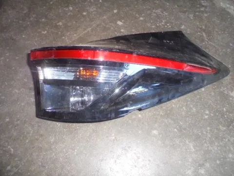 Φανάρι Πίσω Δεξί LED  Σπασμένο για TOYOTA YARIS CROSS (2020 -)  Φανάρι Πίσω Δεξί LED  Σπασμένο για TOYOTA YARIS CROSS (2020 -)