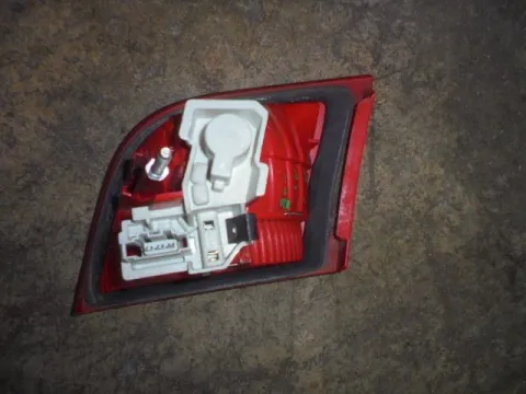 Φανάρι Πίσω Αριστερό Καπού για AUDI A3 (2005 - 2008) (8P) Sportback - 5dr  -  Φανάρι Πίσω Αριστερό Καπού για AUDI A3 (2005 - 2008) (8P) Sportback - 5dr  -