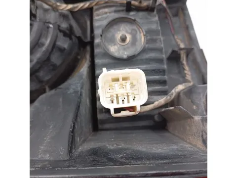 Φανάρι Πίσω Δεξί για MITSUBISHI PAJERO Montero/Shogun (2003 - 2006) (V60) , (2003 - 2006) (V70) -  Φανάρι Πίσω Δεξί για MITSUBISHI PAJERO Montero/Shogun (2003 - 2006) (V60) , (2003 - 2006) (V70) -