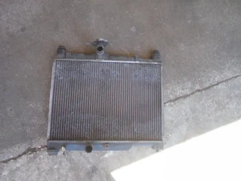 Ψυγείο Κινητήρα (Νερού) για TOYOTA YARIS (2003 - 2005) (XP10)  Ψυγείο Κινητήρα (Νερού) για TOYOTA YARIS (2003 - 2005) (XP10)