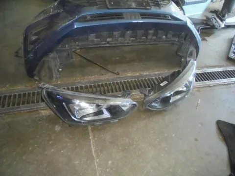 Μούρη (με καπό και φτερά) Με Led Φανάρια Με Parktronic για FORD FOCUS (2018 - ) ST LINE Hatchback - 5dr Diesel -  Μούρη (με καπό και φτερά) Με Led Φανάρια Με Parktronic για FORD FOCUS (2018 - ) ST LINE Hatchback - 5dr Diesel -