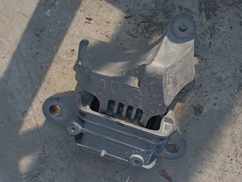Βάση Κιβωτίου (Σασμάν) Αριστερή για FORD FOCUS (2018 - ) 1500 (ZTDA) TDCI Diesel 120 *ΔΒ* Βάση Κιβωτίου (Σασμάν) Αριστερή για FORD FOCUS (2018 - ) 1500 (ZTDA) TDCI Diesel 120 *ΔΒ*