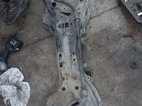 Γέφυρα Εμπρός Οριζόντια για TOYOTA YARIS (2003 - 2005) (XP10) 1300 2SZ-FE petrol 86 SCP12 *ΔΒ* Γέφυρα Εμπρός Οριζόντια για TOYOTA YARIS (2003 - 2005) (XP10) 1300 2SZ-FE petrol 86 SCP12 *ΔΒ*