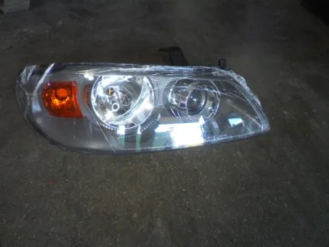 Φανάρι Εμπρός Δεξί Ιμιτασιόν  για NISSAN ALMERA (2002 - 2006) (N16)  Φανάρι Εμπρός Δεξί Ιμιτασιόν  για NISSAN ALMERA (2002 - 2006) (N16)