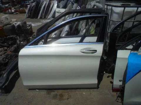 Πόρτα Εμπρός Αριστερή για MERCEDES C - CLASS (2014 - ) (W205) Sedan - 4dr  Πόρτα Εμπρός Αριστερή για MERCEDES C - CLASS (2014 - ) (W205) Sedan - 4dr