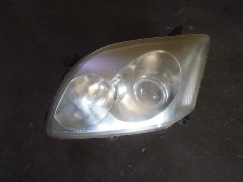 Φανάρι Εμπρός Αριστερό Ιμιτασιόν για TOYOTA AVENSIS (2003 - 2006) (T250) Liftback - 5dr , Sedan - 4dr , S-Wagon - 5dr  Φανάρι Εμπρός Αριστερό Ιμιτασιόν για TOYOTA AVENSIS (2003 - 2006) (T250) Liftback - 5dr , Sedan - 4dr , S-Wagon - 5dr