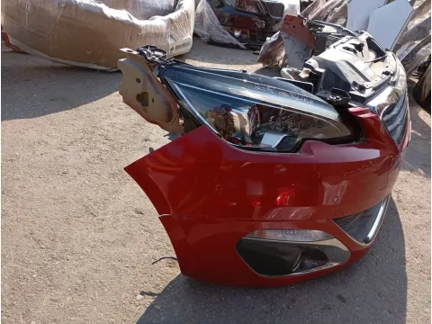 Μούρη (με καπό και φτερά) με Xenon Φανάρια με Parktronic για PEUGEOT 308 (2014 - 2017) GT Line με DIESEL -  Μούρη (με καπό και φτερά) με Xenon Φανάρια με Parktronic για PEUGEOT 308 (2014 - 2017) GT Line με DIESEL -