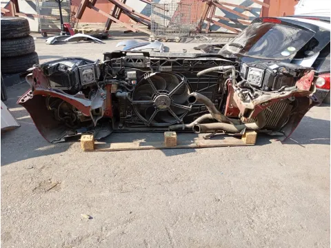 Μούρη (με καπό και φτερά) με Xenon Φανάρια με Parktronic για PEUGEOT 308 (2014 - 2017) GT Line με DIESEL -  Μούρη (με καπό και φτερά) με Xenon Φανάρια με Parktronic για PEUGEOT 308 (2014 - 2017) GT Line με DIESEL -