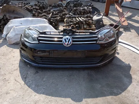 Μούρη (με καπό και φτερά) με Parktronic για VW GOLF (2013 - 2016) Mk7 (5G)  Μούρη (με καπό και φτερά) με Parktronic για VW GOLF (2013 - 2016) Mk7 (5G)