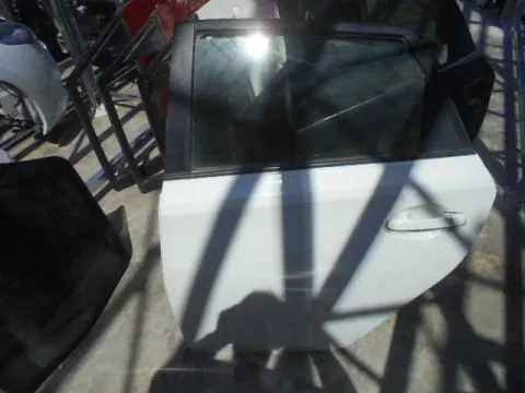 Πόρτα Πίσω Αριστερή για TOYOTA AURIS (2013 - 2015) , (2016 - ) *Ε* Πόρτα Πίσω Αριστερή για TOYOTA AURIS (2013 - 2015) , (2016 - ) *Ε*