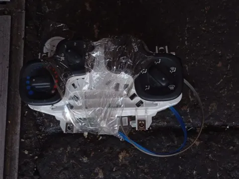 Χειριστήρια Καλοριφέρ 5P6340200 για FIAT PANDA (2012 - ) ( )  Χειριστήρια Καλοριφέρ 5P6340200 για FIAT PANDA (2012 - ) ( )