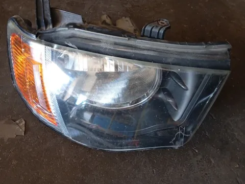 Φανάρι Εμπρός Δεξί (Ελαττωματικό) για MITSUBISHI L200 (2006 - 2009) (KAOT)  Φανάρι Εμπρός Δεξί (Ελαττωματικό) για MITSUBISHI L200 (2006 - 2009) (KAOT)