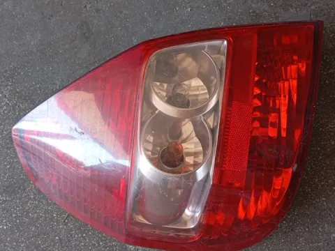 Φανάρι Πίσω Αριστερό (Ροζέ) για HONDA JAZZ (2002 - 2005) (GD)  Φανάρι Πίσω Αριστερό (Ροζέ) για HONDA JAZZ (2002 - 2005) (GD)