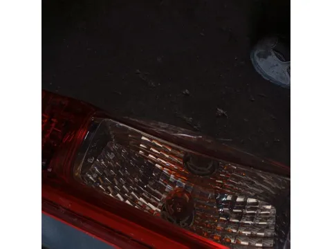 Φανάρι Πίσω Δεξί (Ραγισμένο) για RENAULT TRAFFIC (2006 - 2014) (FL)  - 