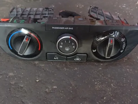 Χειριστήρια Καλοριφέρ 97250K7131 για HYUNDAI i10 (2023 - ) F-L  Χειριστήρια Καλοριφέρ 97250K7131 για HYUNDAI i10 (2023 - ) F-L