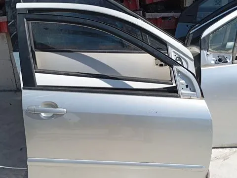 Πόρτα Εμπρός Δεξιά Στραβ΄ές Βίδες  για TOYOTA COROLLA (2002 - 2004) (E120) Hatchback - 5dr (KM22) , (2004 - 2007) (E120) *Ε* Πόρτα Εμπρός Δεξιά Στραβ΄ές Βίδες  για TOYOTA COROLLA (2002 - 2004) (E120) Hatchback - 5dr (KM22) , (2004 - 2007) (E120) *Ε*