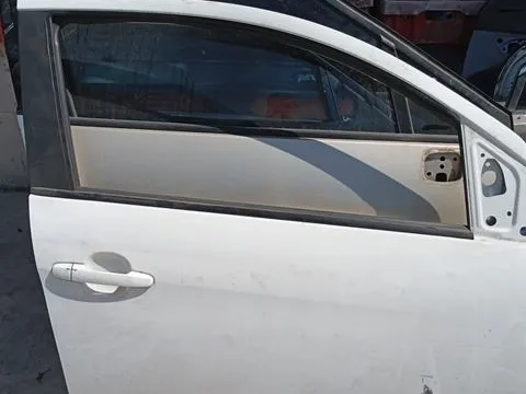 Πόρτα Εμπρός Δεξιά Ελαττωματική  για CITROEN C1 (2014 - ) Hatchback - 5dr , PEUGEOT 108 (2014 - 2021) , TOYOTA AYGO (2014 - 2017) *Γ* Πόρτα Εμπρός Δεξιά Ελαττωματική  για CITROEN C1 (2014 - ) Hatchback - 5dr , PEUGEOT 108 (2014 - 2021) , TOYOTA AYGO (2014 - 2017) *Γ*