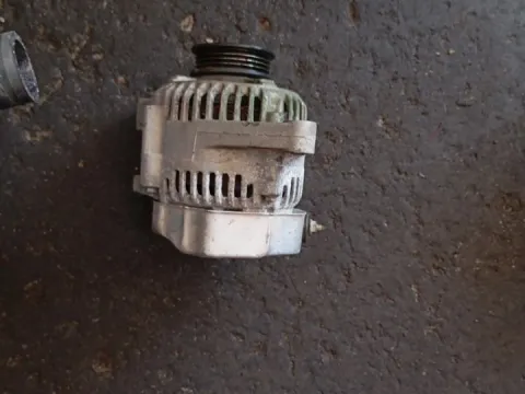 Δυναμό - Εναλλάκτης για TOYOTA YARIS (1999 - 2002) (XP10) 1000 1SZ-FE petrol 68 SCP10  Δυναμό - Εναλλάκτης για TOYOTA YARIS (1999 - 2002) (XP10) 1000 1SZ-FE petrol 68 SCP10